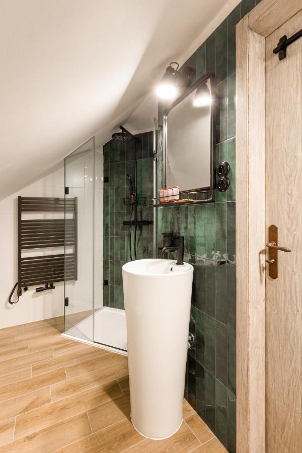 Bohemian Chic 2 Bedroom 2 Bathroom Loft With Hanging Chair Praha Exteriér fotografie