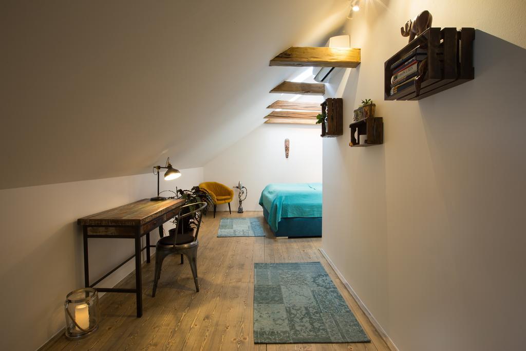 Bohemian Chic 2 Bedroom 2 Bathroom Loft With Hanging Chair Praha Exteriér fotografie